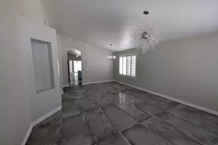 1094 W Heather Ave, Gilbert, AZ 85233 - Photo 2