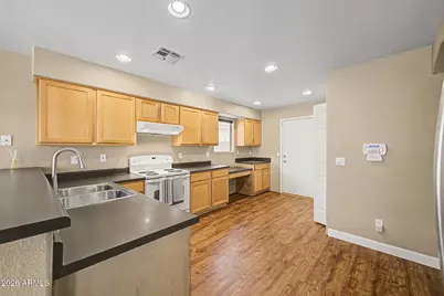 6916 W Juniper Avenue, Peoria, AZ 85382 - Photo 6