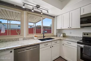 8322 E Orange Blossom Ln, Scottsdale, AZ 85250 - Photo 24