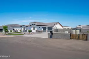 10136 W Hatfield Rd, Peoria, AZ 85383 - Photo 58