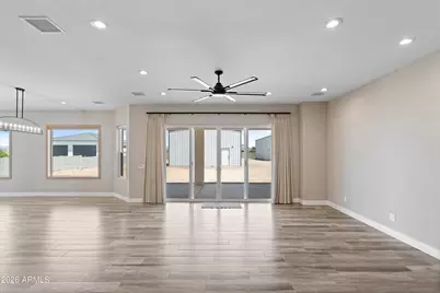 10136 W Hatfield Road, Peoria, AZ 85383 - Photo 14