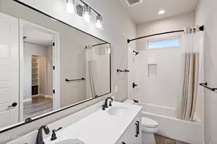 10136 W Hatfield Rd, Peoria, AZ 85383 - Photo 46