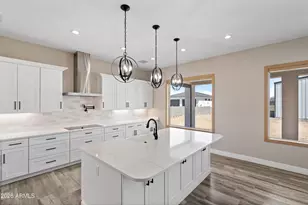 10136 W Hatfield Rd, Peoria, AZ 85383 - Photo 22