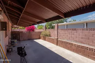 940 E Rose Ln, Phoenix, AZ 85014 - Photo 18