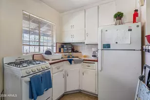 940 E Rose Ln, Phoenix, AZ 85014 - Photo 32