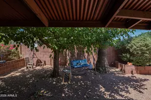 940 E Rose Ln, Phoenix, AZ 85014 - Photo 8