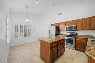 1046 N San Benito Dr, Gilbert, AZ 85234 - Photo 10