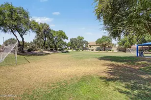 1046 N San Benito Dr, Gilbert, AZ 85234 - Photo 40