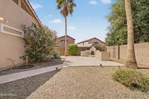 1046 N San Benito Dr, Gilbert, AZ 85234 - Photo 32