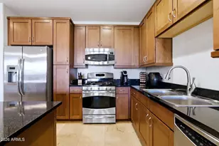 7291 N Scottsdale Rd, Paradise Valley, AZ 85253 - Photo 14