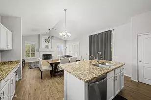 725 W Beverly Ln, Phoenix, AZ 85023 - Photo 20