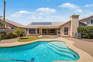 725 W Beverly Ln, Phoenix, AZ 85023 - Photo 2