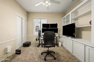 725 W Beverly Ln, Phoenix, AZ 85023 - Photo 32