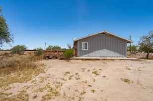 21701 W Griffin Ave, Wittmann, AZ 85361 - Photo 22