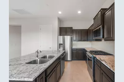 26684 W Pontiac Drive, Buckeye, AZ 85396 - Photo 4