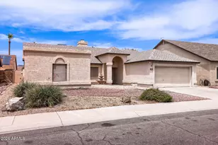 4202 W Cielo Grande, Glendale, AZ 85310 - Photo 2