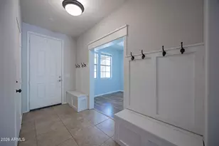 1861 E Patrick Ln, Phoenix, AZ 85024 - Photo 10