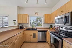 7401 W Arrowhead Clubhouse Dr, Glendale, AZ 85308 - Photo 20