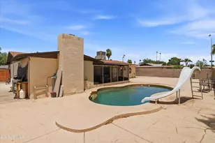 4601 W Golden Ln, Glendale, AZ 85302 - Photo 26