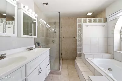 4601 W Golden Lane, Glendale, AZ 85302 - Photo 14