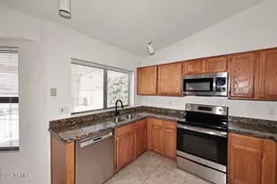 9079 E Davenport Dr, Scottsdale, AZ 85260 - Photo 16