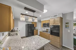 10247 N 108th Dr, Sun City, AZ 85351 - Photo 8