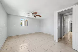 2410 W Vista Ave, Phoenix, AZ 85021 - Photo 14