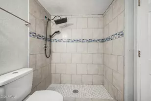 2410 W Vista Ave, Phoenix, AZ 85021 - Photo 12