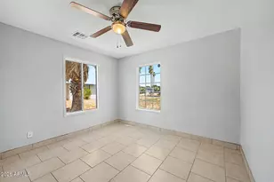 2410 W Vista Ave, Phoenix, AZ 85021 - Photo 16