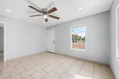 2410 W Vista Avenue, Phoenix, AZ 85021 - Photo 6