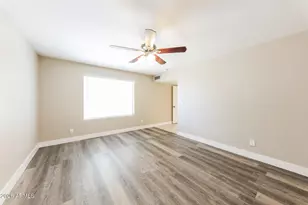 10215 N 35th Dr, Phoenix, AZ 85051 - Photo 8