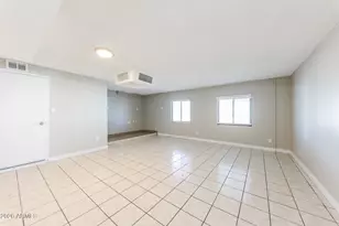 10215 N 35th Dr, Phoenix, AZ 85051 - Photo 4