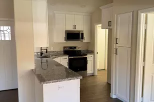 11303 W Lawrence Ln, Peoria, AZ 85345 - Photo 4