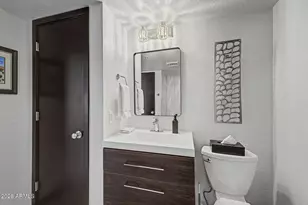 914 E Osborn Rd, Phoenix, AZ 85014 - Photo 16