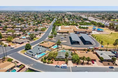 4001 S Hazelton Lane, Tempe, AZ 85282 - Photo 48