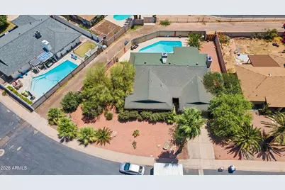 4001 S Hazelton Lane, Tempe, AZ 85282 - Photo 2