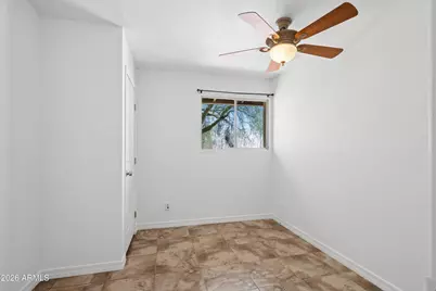 4001 S Hazelton Lane, Tempe, AZ 85282 - Photo 18