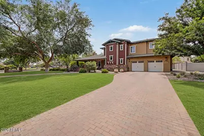 13118 N Founders Park Boulevard, Surprise, AZ 85379 - Photo 2