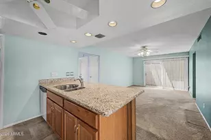 5212 E Tamblo Dr, Phoenix, AZ 85044 - Photo 6