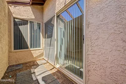 5212 E Tamblo Drive, Phoenix, AZ 85044 - Photo 30