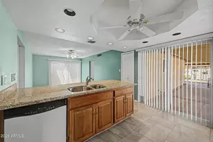 5212 E Tamblo Dr, Phoenix, AZ 85044 - Photo 12