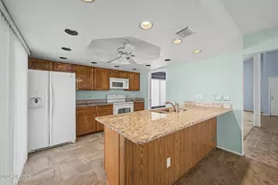 5212 E Tamblo Dr, Phoenix, AZ 85044 - Photo 4