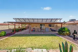 5212 E Tamblo Dr, Phoenix, AZ 85044 - Photo 36