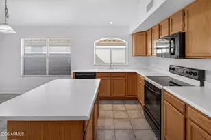8916 W Davis Rd, Peoria, AZ 85382 - Photo 6