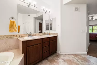 5350 E Deer Valley Drive #2399, Phoenix, AZ 85054 - Photo 18