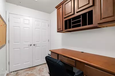 5350 E Deer Valley Drive #2399, Phoenix, AZ 85054 - Photo 22