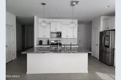 4208 S 68th Drive, Phoenix, AZ 85043 - Photo 2