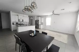 4208 S 68th Dr, Phoenix, AZ 85043 - Photo 6