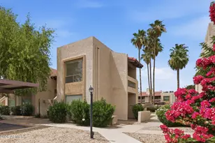 8651 E Royal Palm Rd, Scottsdale, AZ 85258 - Photo 1
