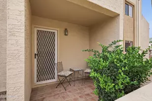 8651 E Royal Palm Rd, Scottsdale, AZ 85258 - Photo 20